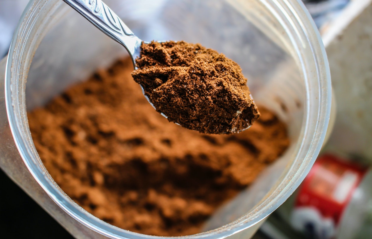 cacao en recipiente