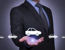 ¿Cuánto se supone que cuesta un seguro de automóvil?